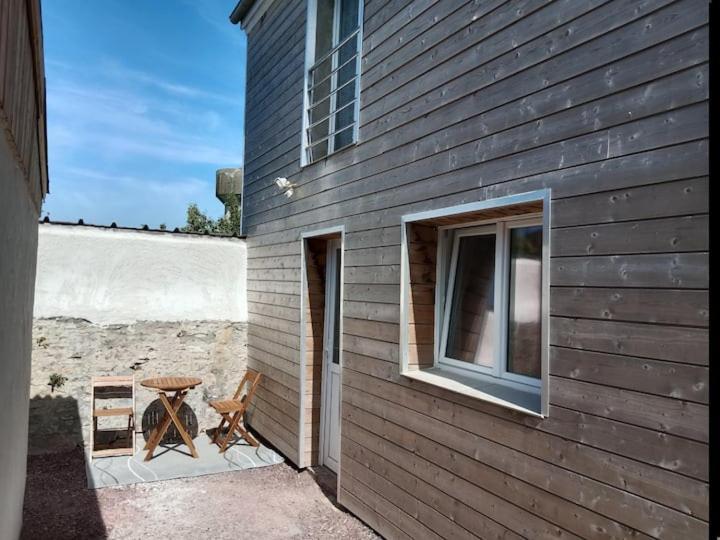 Poisson Apartment *